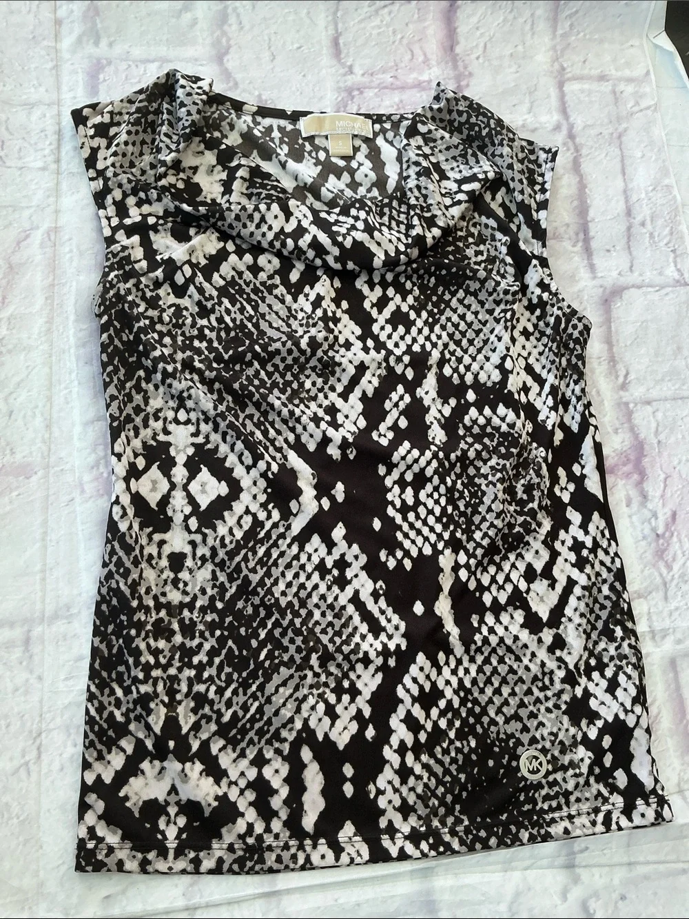 Michael Kors Black and White Cowl Neck Sleeveless Blouse Size Small